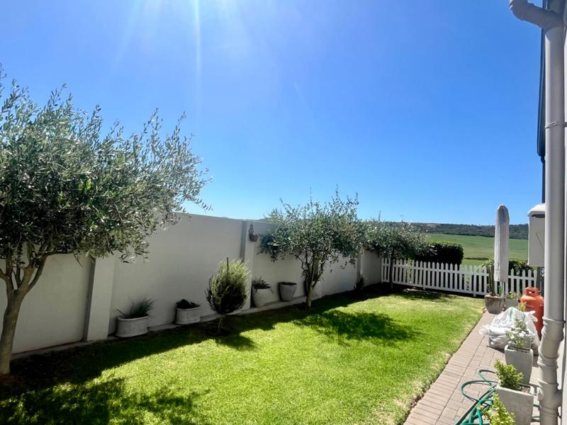 2 Bedroom Property for Sale in Reebok Western Cape